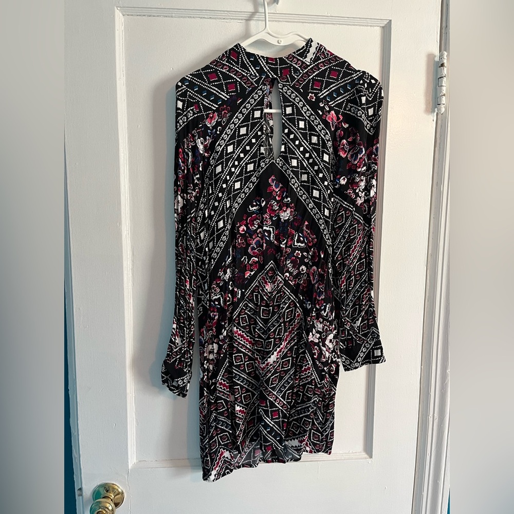 Express Women's Black Floral & Geometric Long-Sleeve Mini Dress